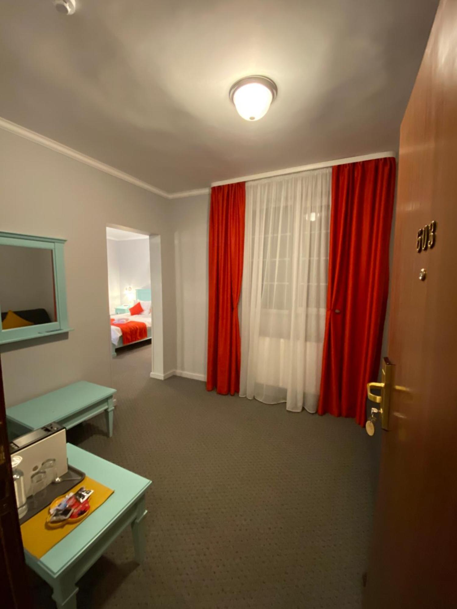 Vila De Argint Aleea Pelesului Nr 2 Sinaia Extérieur photo