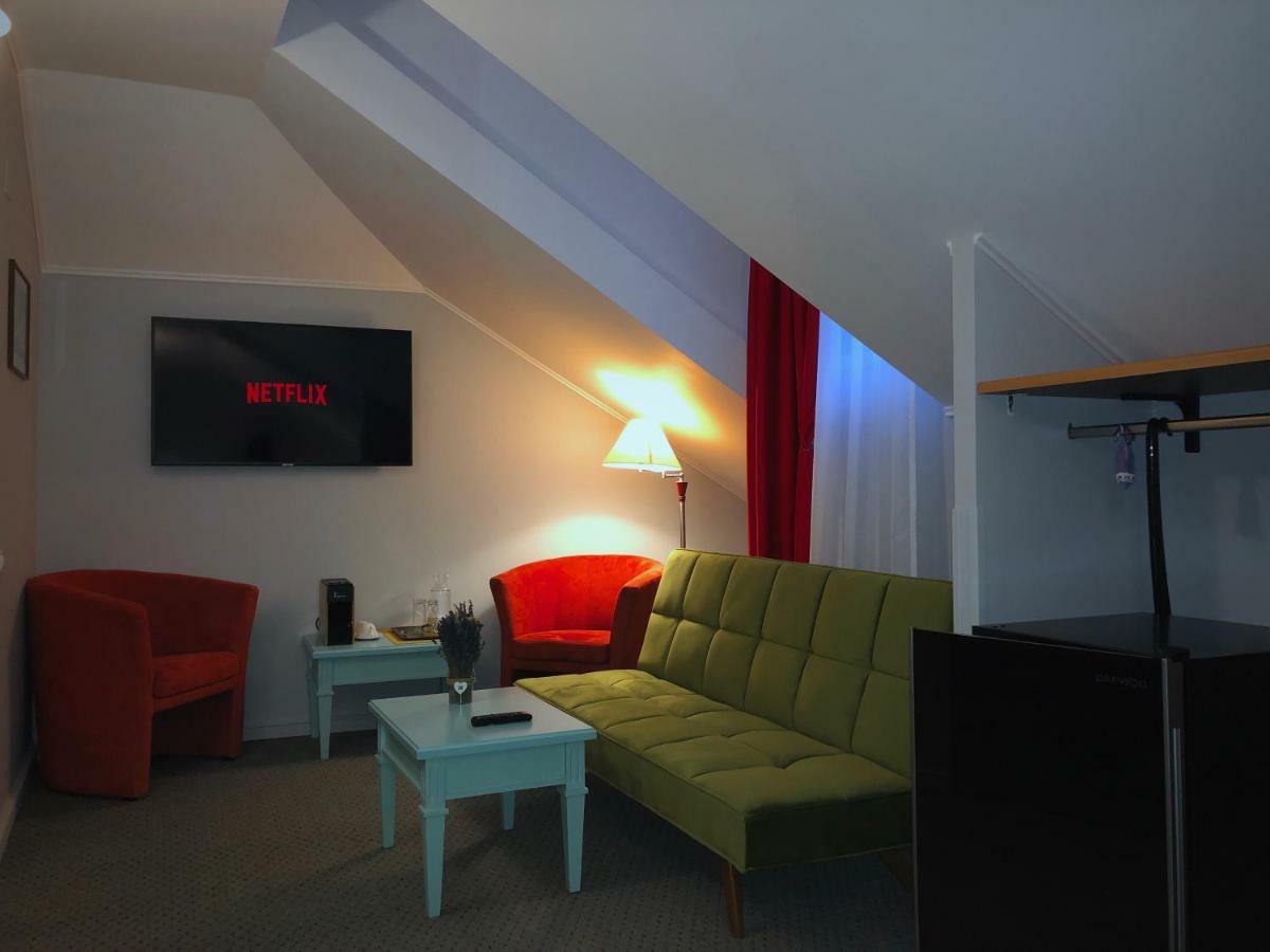 Vila De Argint Aleea Pelesului Nr 2 Sinaia Extérieur photo